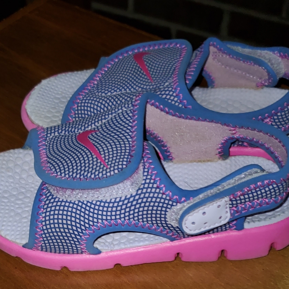 Nike toddler sandal